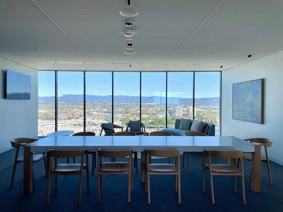 Appartamento New Impressive 180° River View 1 Bed Apt With Pool 47F Gold Coast Esterno foto