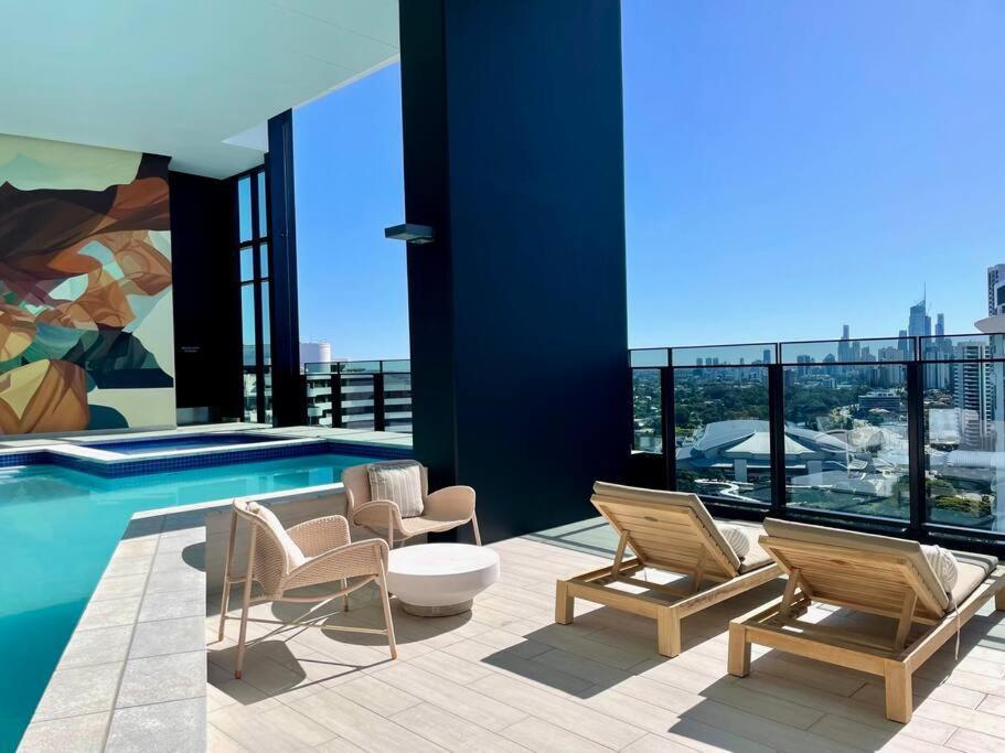 Appartamento New Impressive 180° River View 1 Bed Apt With Pool 47F Gold Coast Esterno foto
